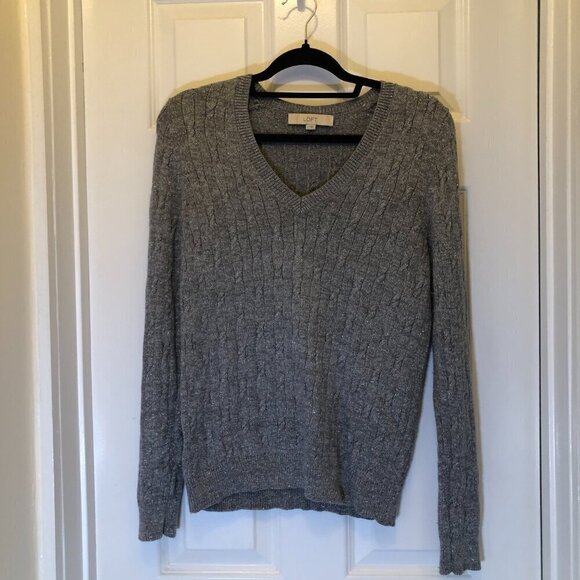 Ann Taylor Loft Gray Sparkle V-Neck Cable Knit Sweater Size S CLOSET CLEAR-OUT! - Picture 2 of 8